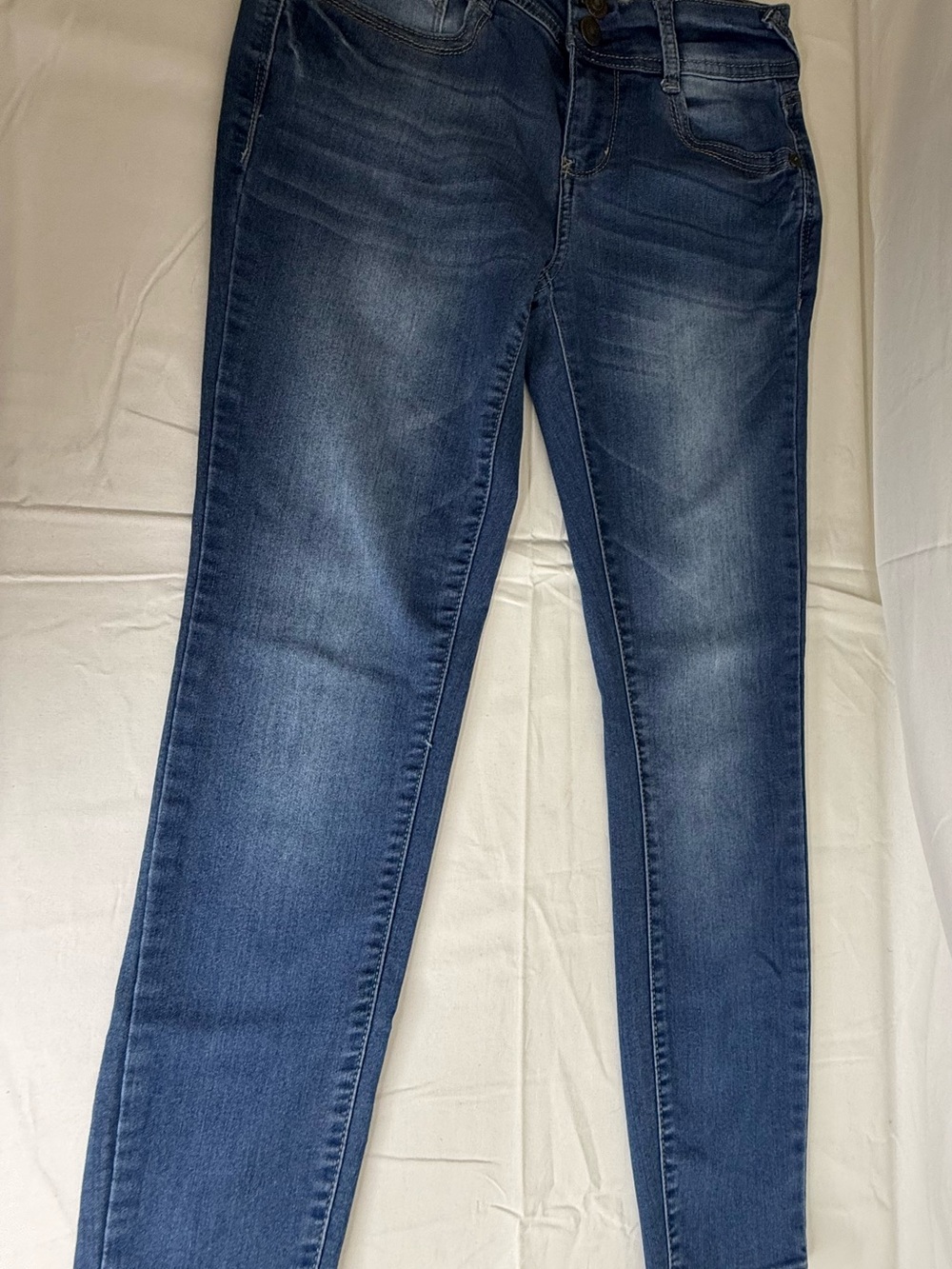 WallFlower UltraFit Skinny Blue Medium Wash Denim 5-Pocket Button Women's Jeans